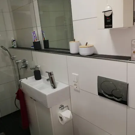 Wohnen Auf Zeit Am Weinberg * 特里尔